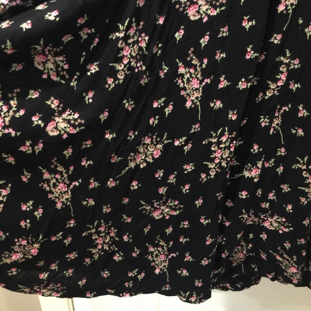 LIKE NEW Miss Selfridge Floral Lace Dress UK 12 S - Picture 3 of 7